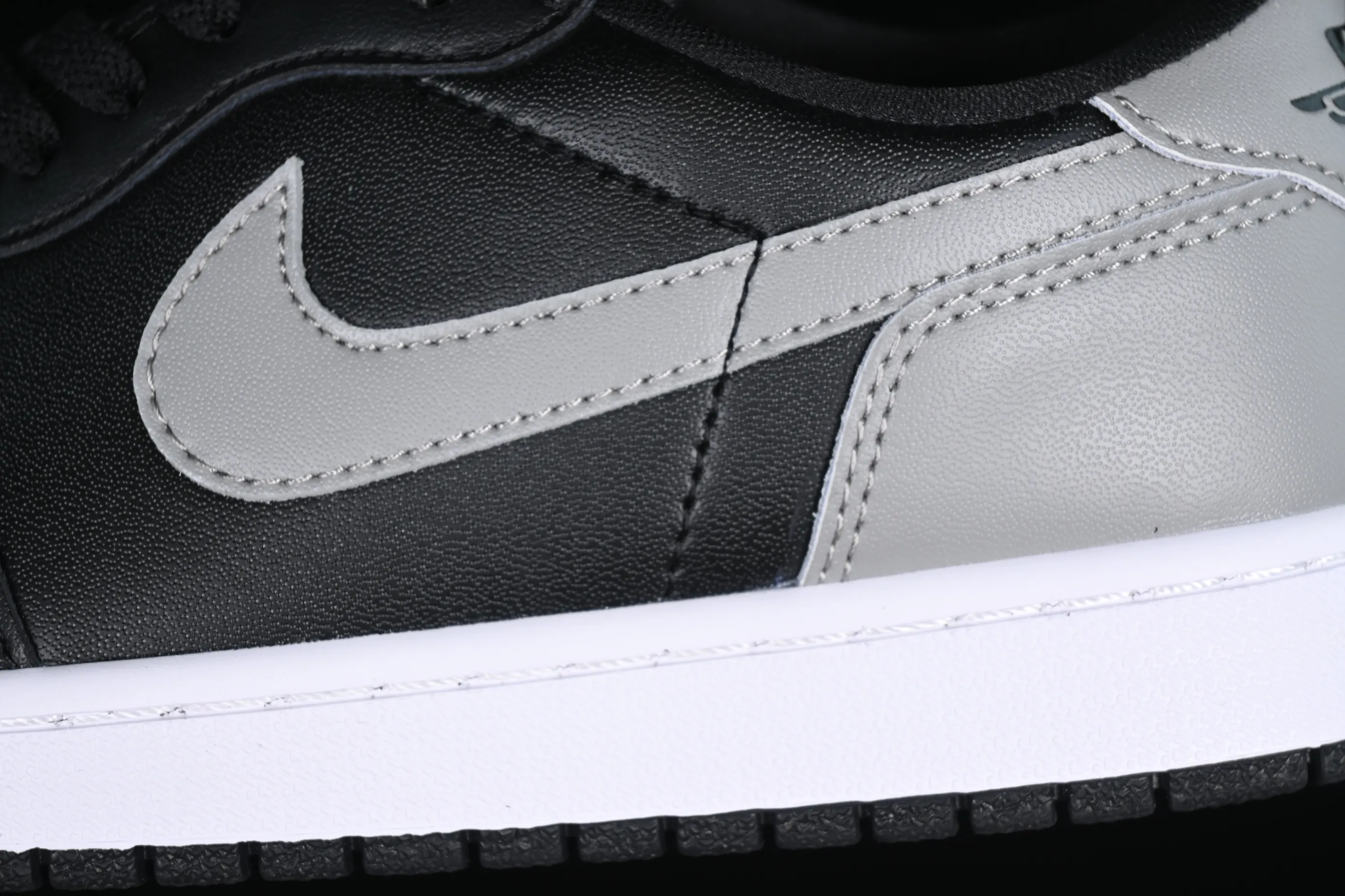 All categories Air Jordan Jordan series basketball shoes Air Jordan 1 Low Z version Air Jordan 1 Low OG "Shadow" AJ1 Joe 1 shadow gray low-top basketball shoes 705329-003